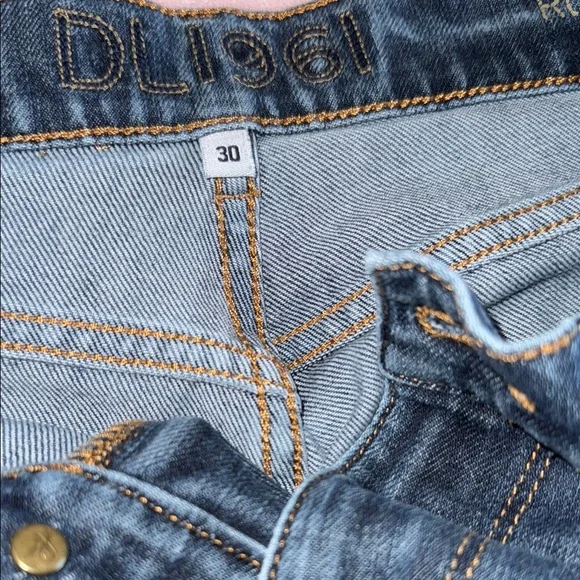 Men's Dark Wash Jeans